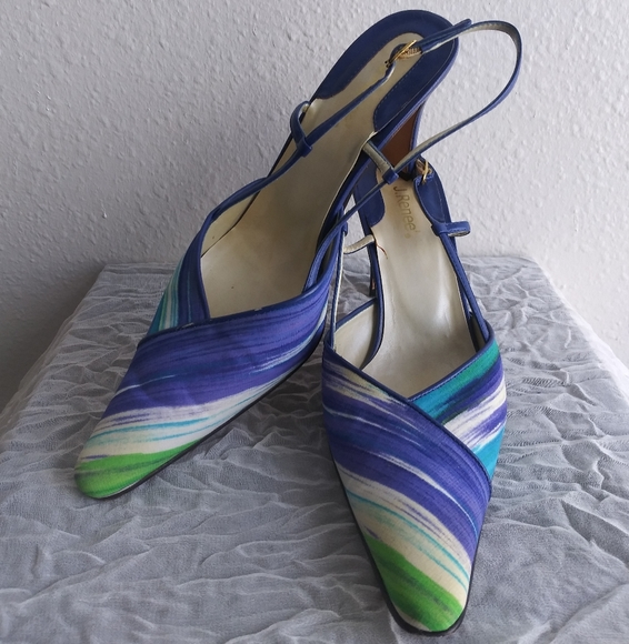 J. RENEE' Leather sole dress heels - Picture 1 of 4